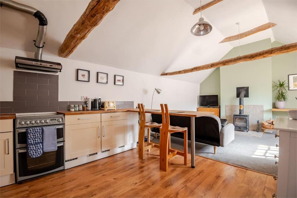 Charming Flat In Lovely Rural Location Apartment